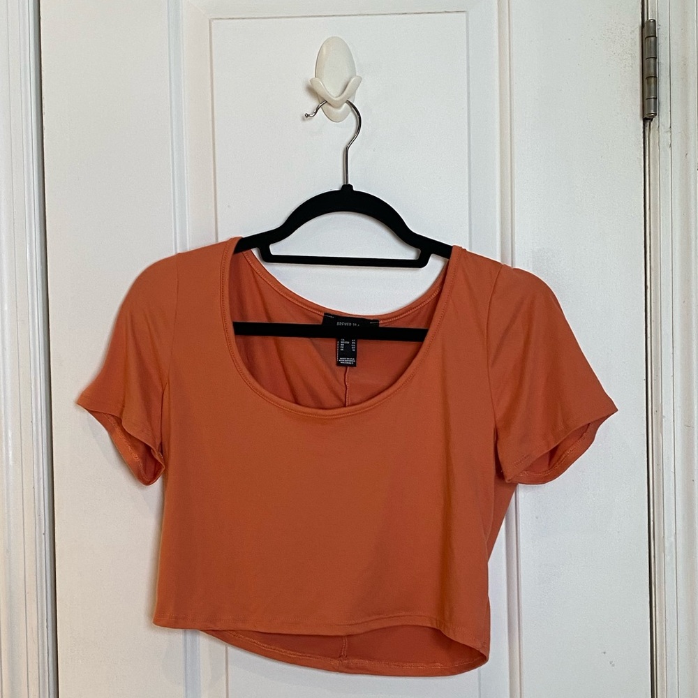 Forever 21 Cropped Coral Tee